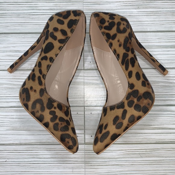 Lala Ikai leopard print high heels - Picture 5 of 10